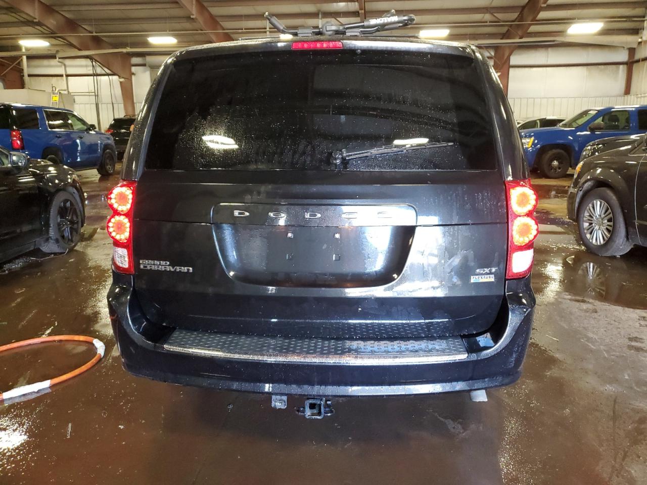 2017 Dodge Caravan VIN 2C4RDGCG2HR581063 photo 6