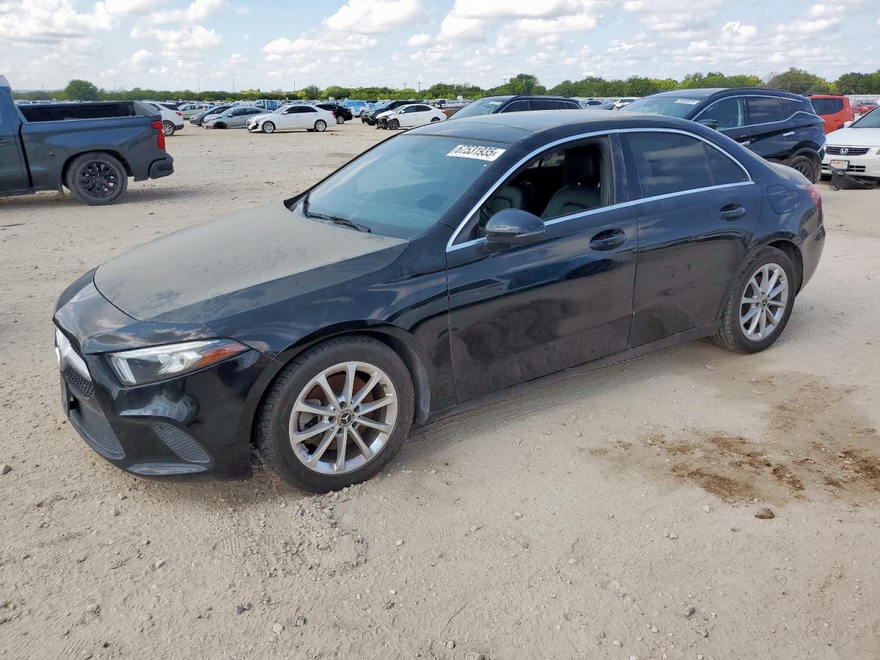 2019 Mercedes-Benz A-class VIN WDD3G4EB5KW035939 photo 1