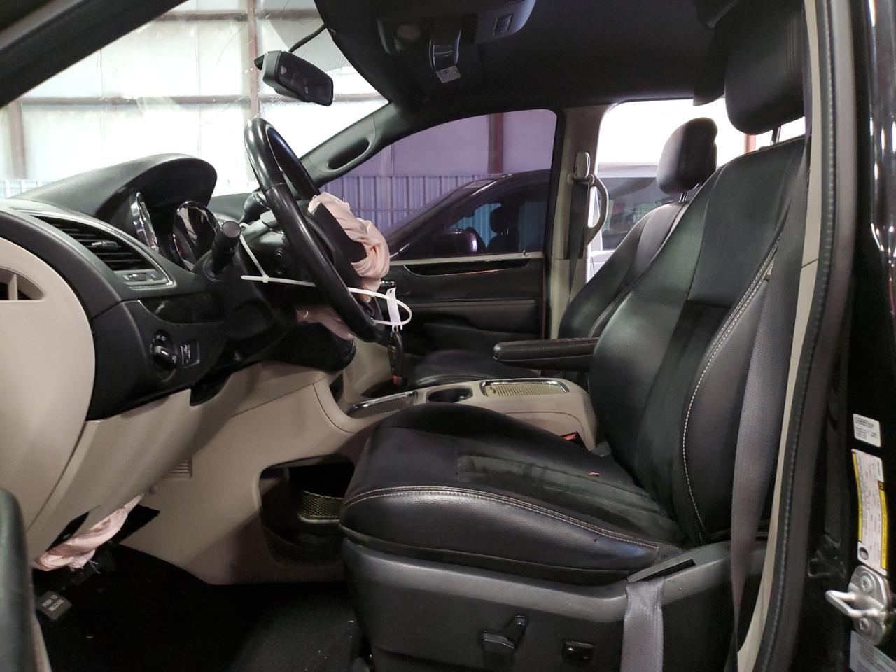 2017 Dodge Caravan VIN 2C4RDGCG2HR581063 photo 7