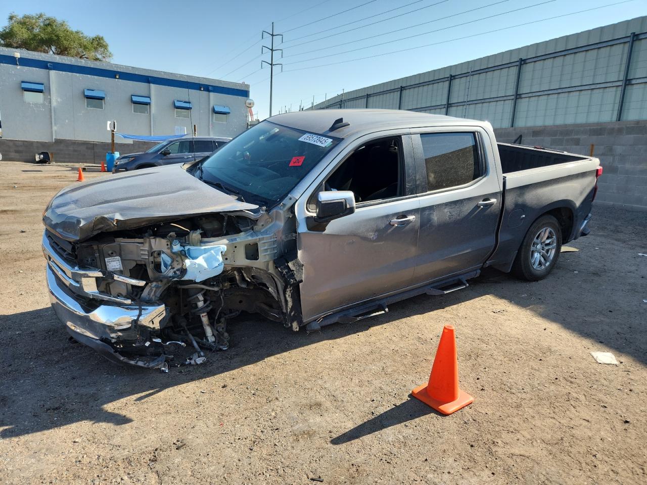 2020 Chev Silverado VIN 3GCUYDED4LG331550 photo 1