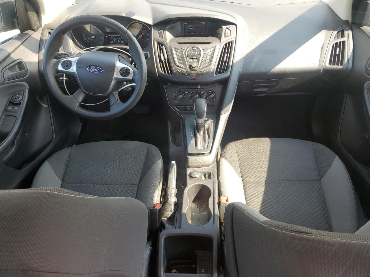 2014 Ford All models VIN 1FADP3E26EL430376 photo 8