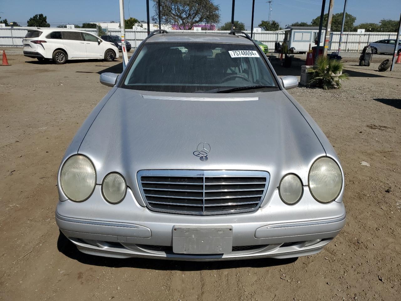 2001 Mercedes-Benz E-class VIN WDBJH65J01B276815 photo 5