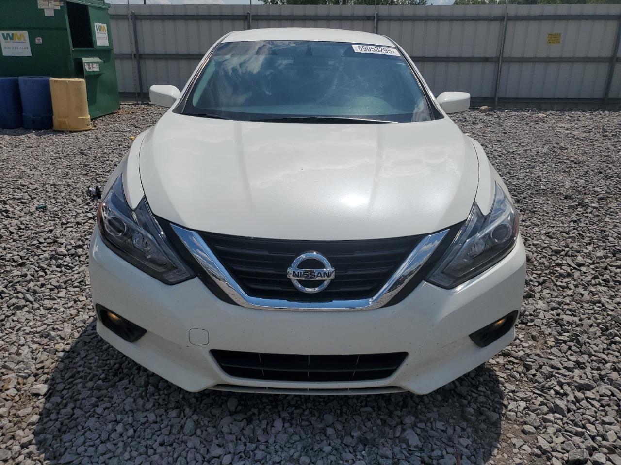 2017 Nissan Altima VIN 1N4AL3AP1HN349553 photo 5