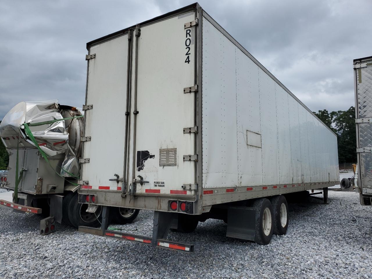 2012 UTILITY All models VIN 1UYVS2530CP365709 photo 4
