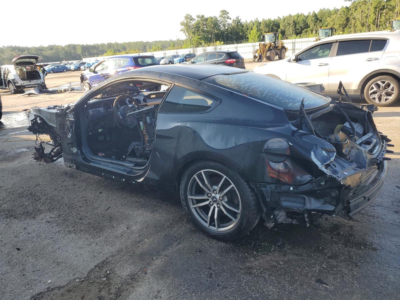 2017 FORD Mustang VIN 1FA6P8TH6H5228207 photo 2