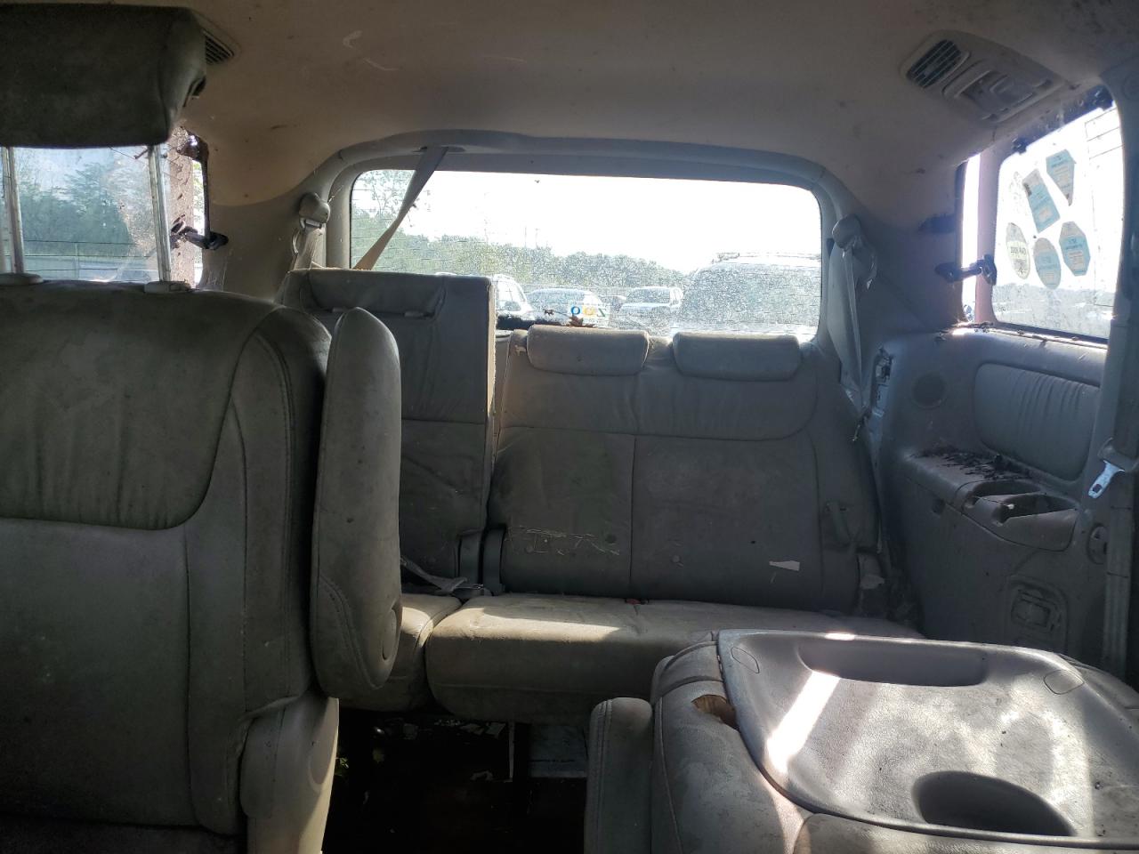 2010 Toyota All models VIN 5TDDK4CC1AS030664 photo 10