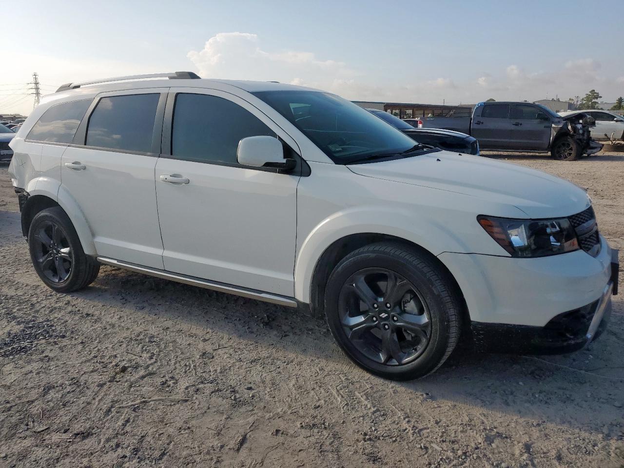 2019 Dodge Journey VIN 3C4PDCGB2KT834935 photo 4