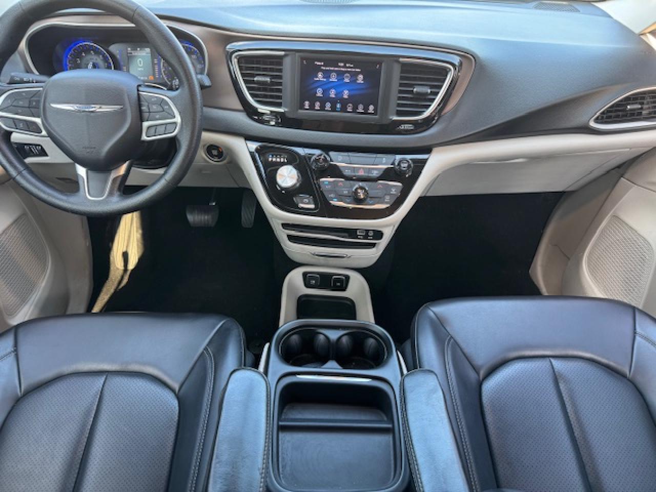 2020 Chrysler Minivan VIN 2C4RC1DG7LR163251 photo 8