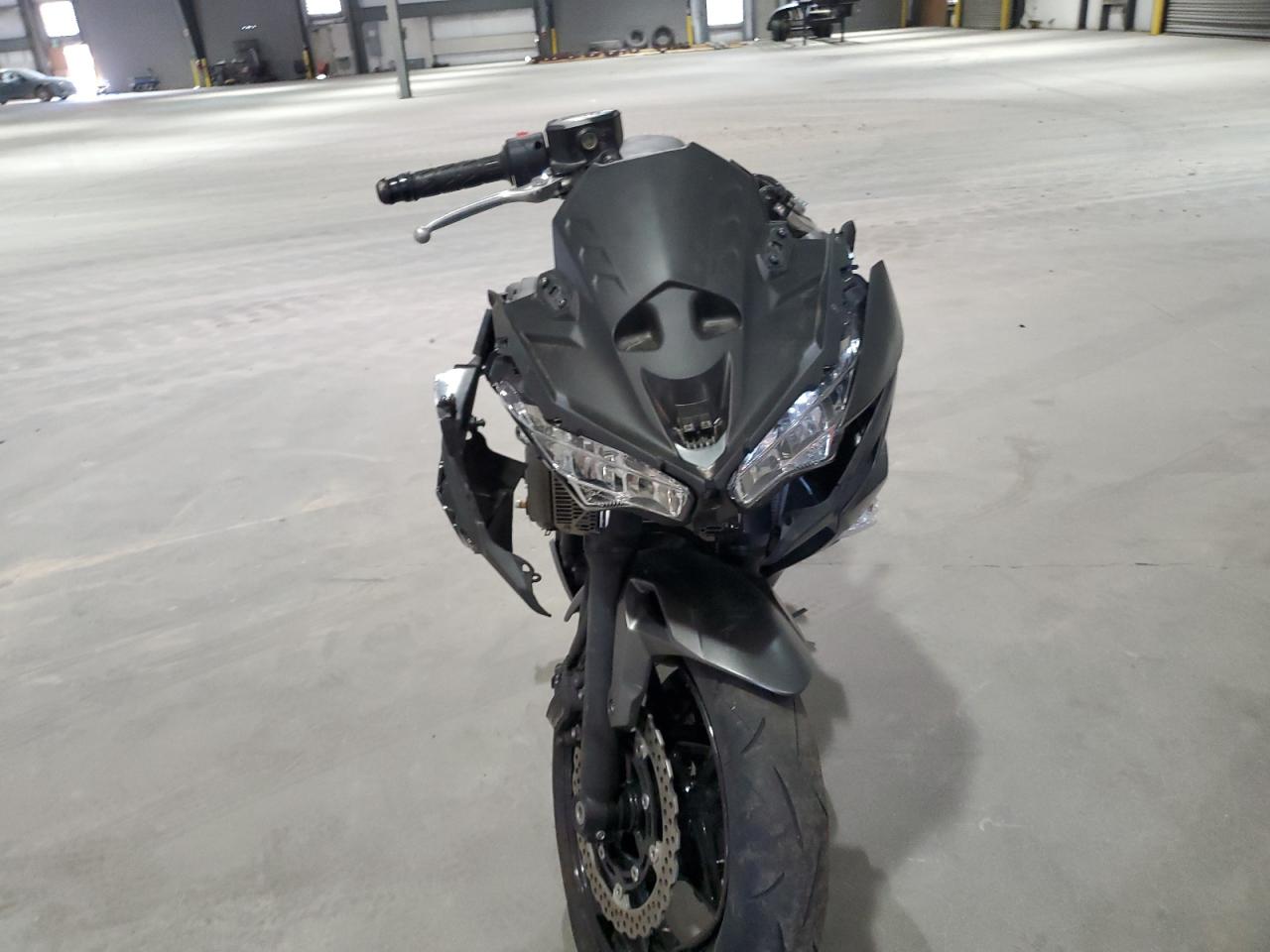 2022 Kawasaki Ex650 n VIN ML5EXEN19NDA75194 photo 2