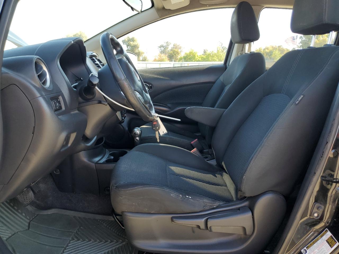 2016 Nissan Versa VIN 3N1CE2CP4GL373965 photo 7