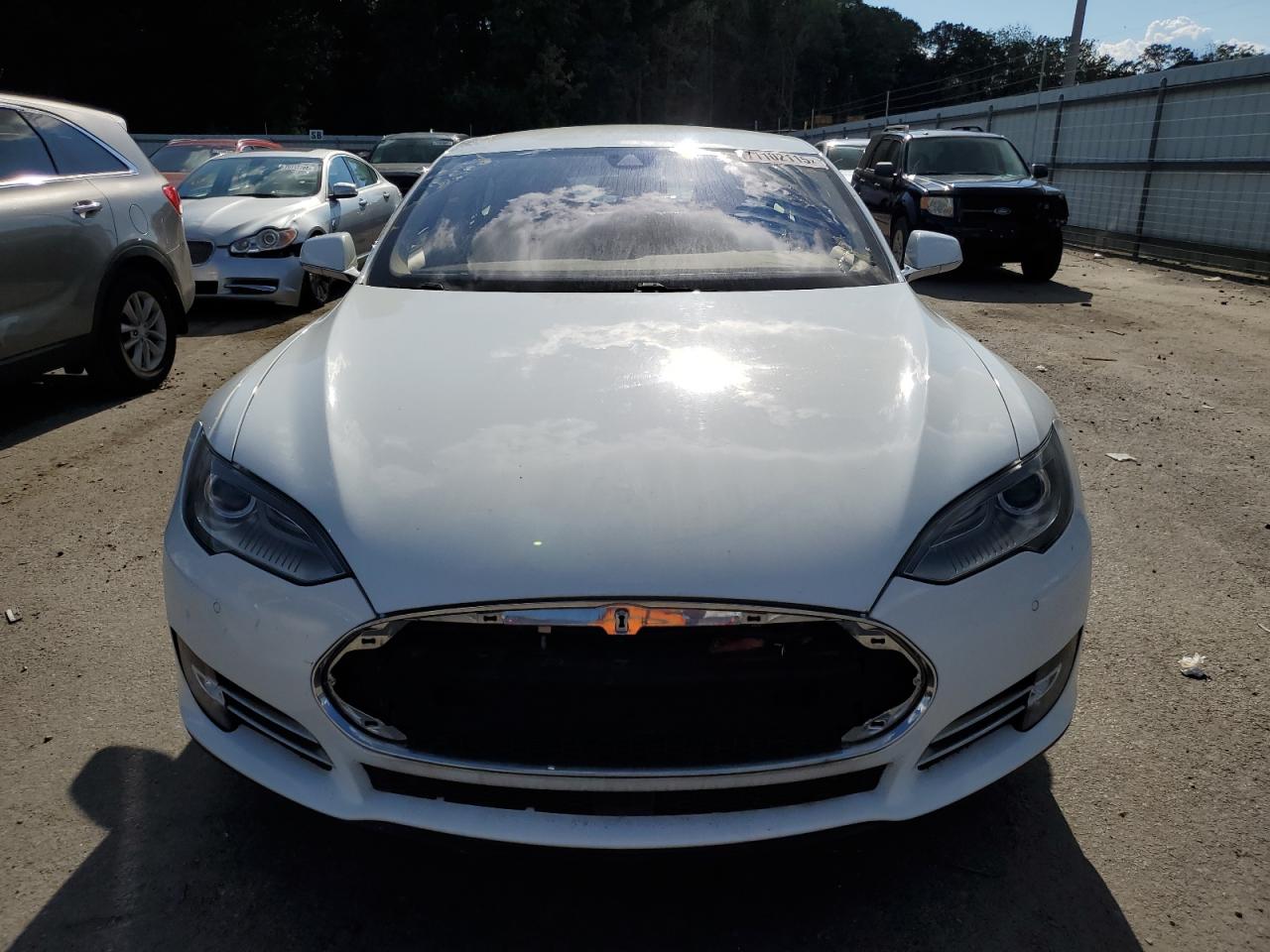 2014 Tesla Model s VIN 5YJSA1H1XEFP55657 photo 5
