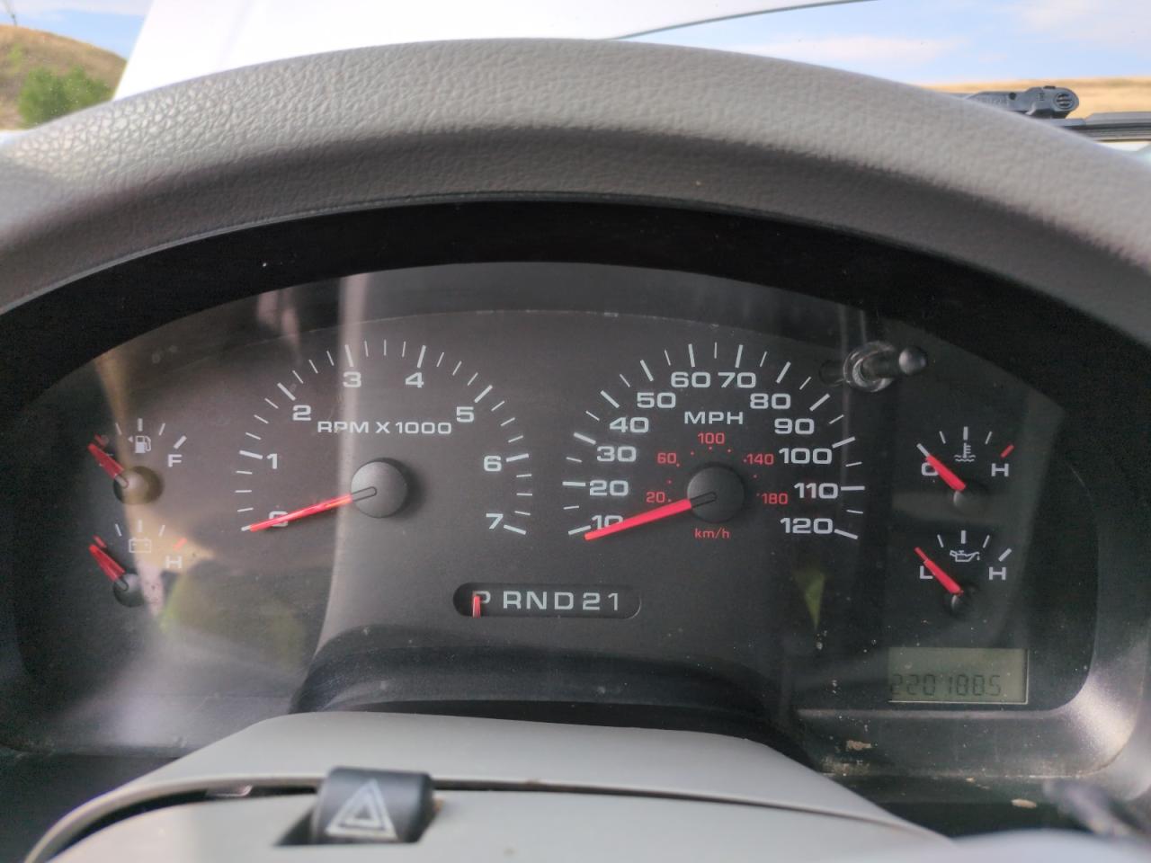 2004 Ford F150 VIN 1FTRF14W64NB24650 photo 9