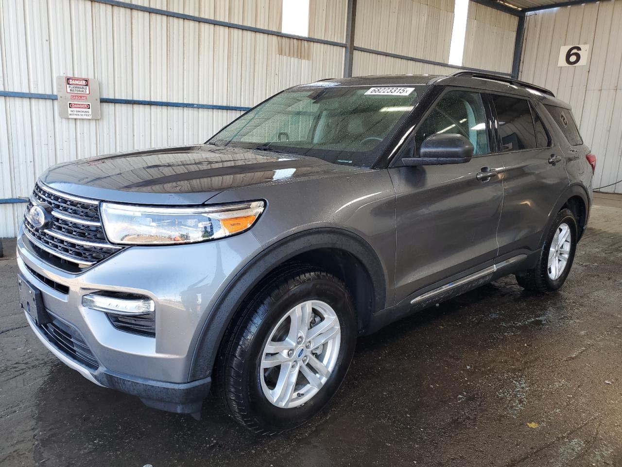 2023 Ford Explorer VIN 1FMSK8DH2PGA86605 photo 1