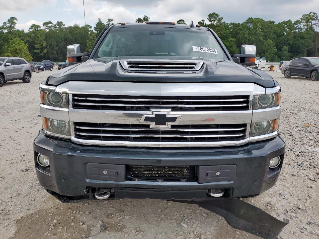 2017 Chevrolet All models VIN 1GC4K1EY9HF160774 photo 5