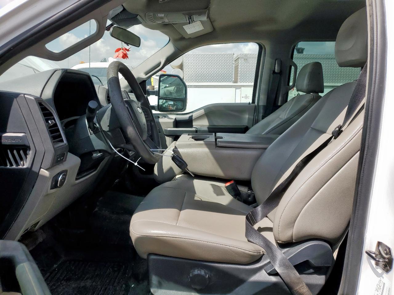 2022 Ford F550 VIN 1FD0W5HT9NED72906 photo 7