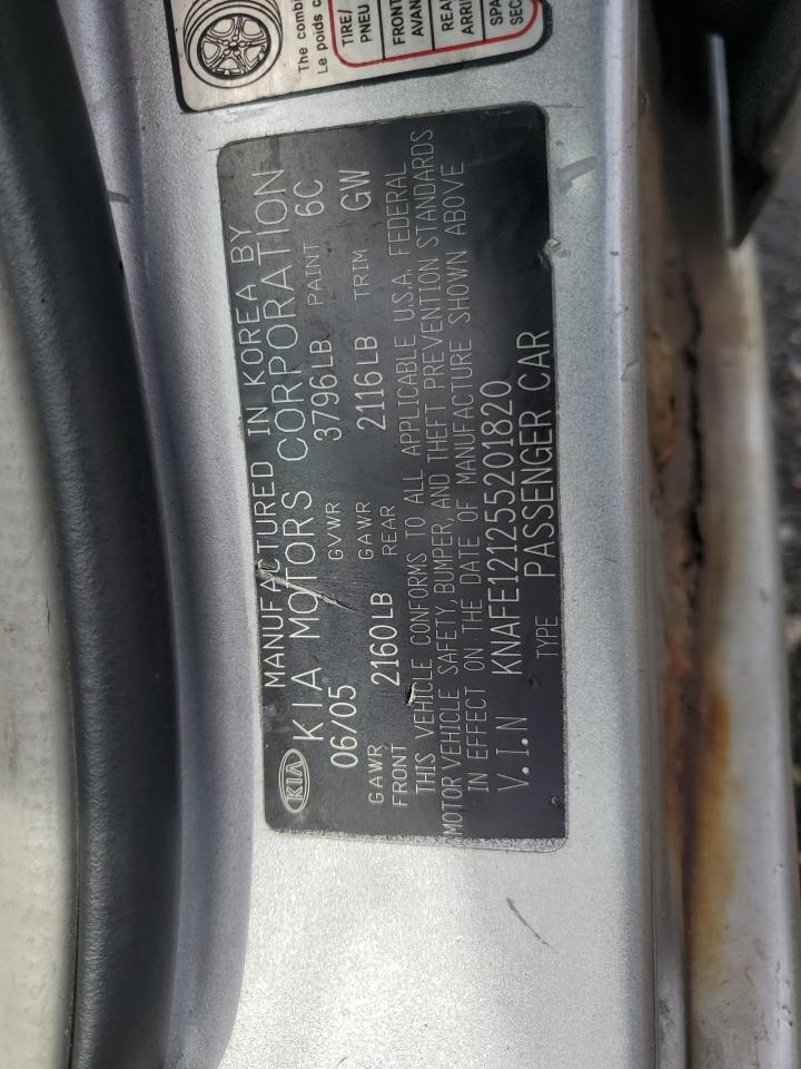 2005 Kia Spectra VIN KNAFE121255201820 photo 12