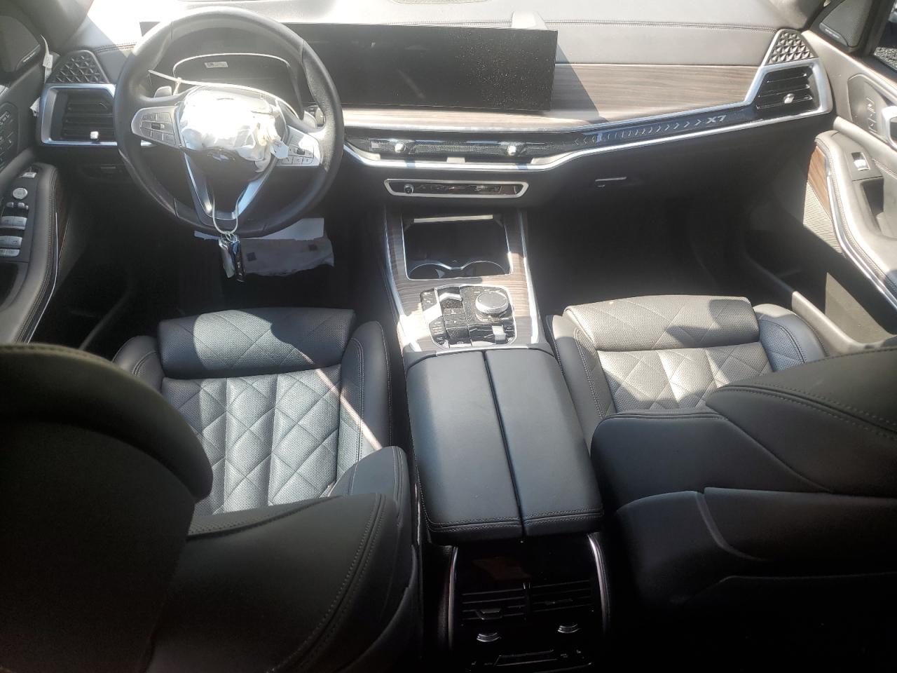 2023 BMW X7 VIN 5UX23EM01P9P25098 photo 8