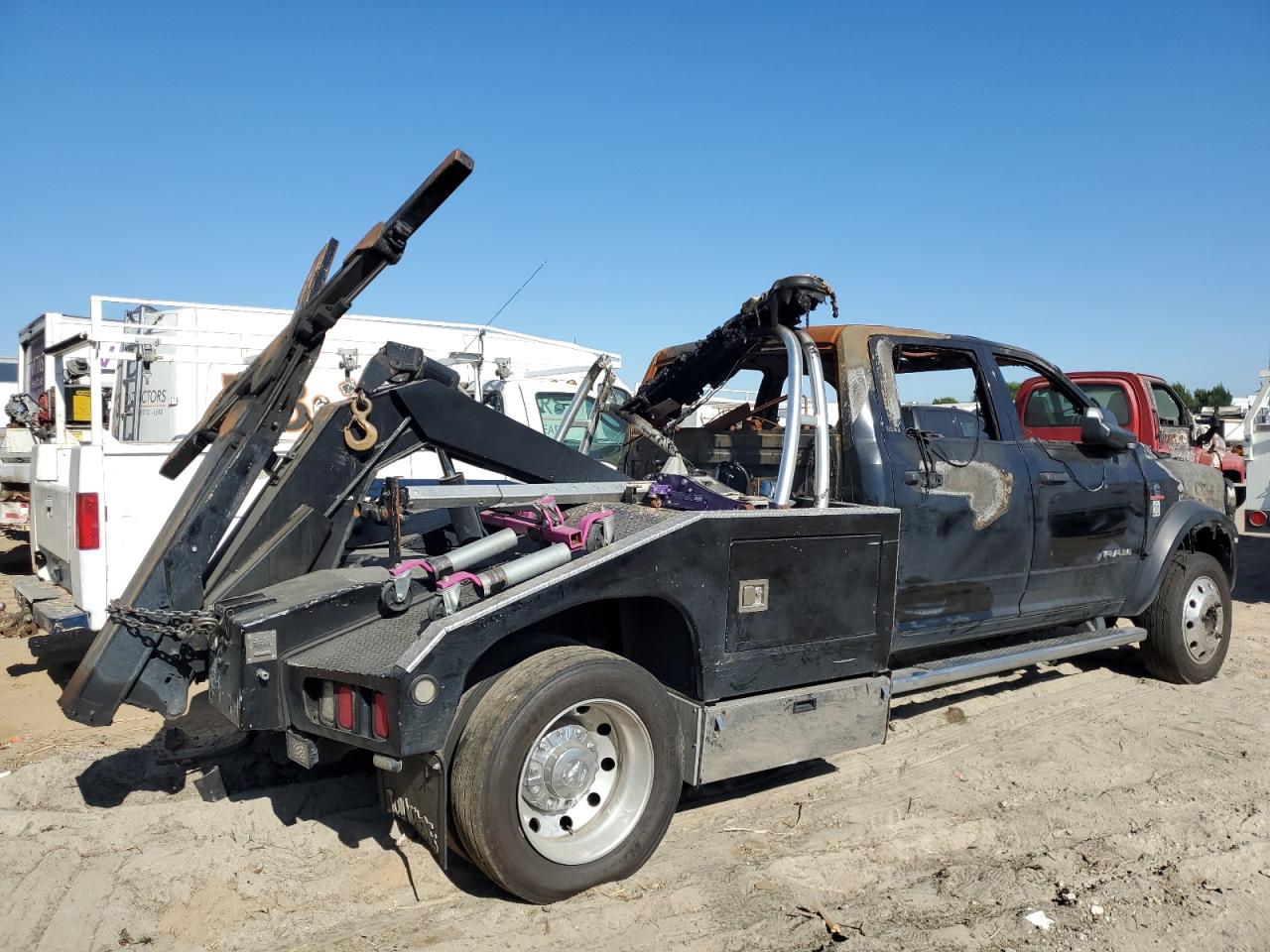 2019 Ram All models VIN 3C7WRNELXKG566801 photo 3