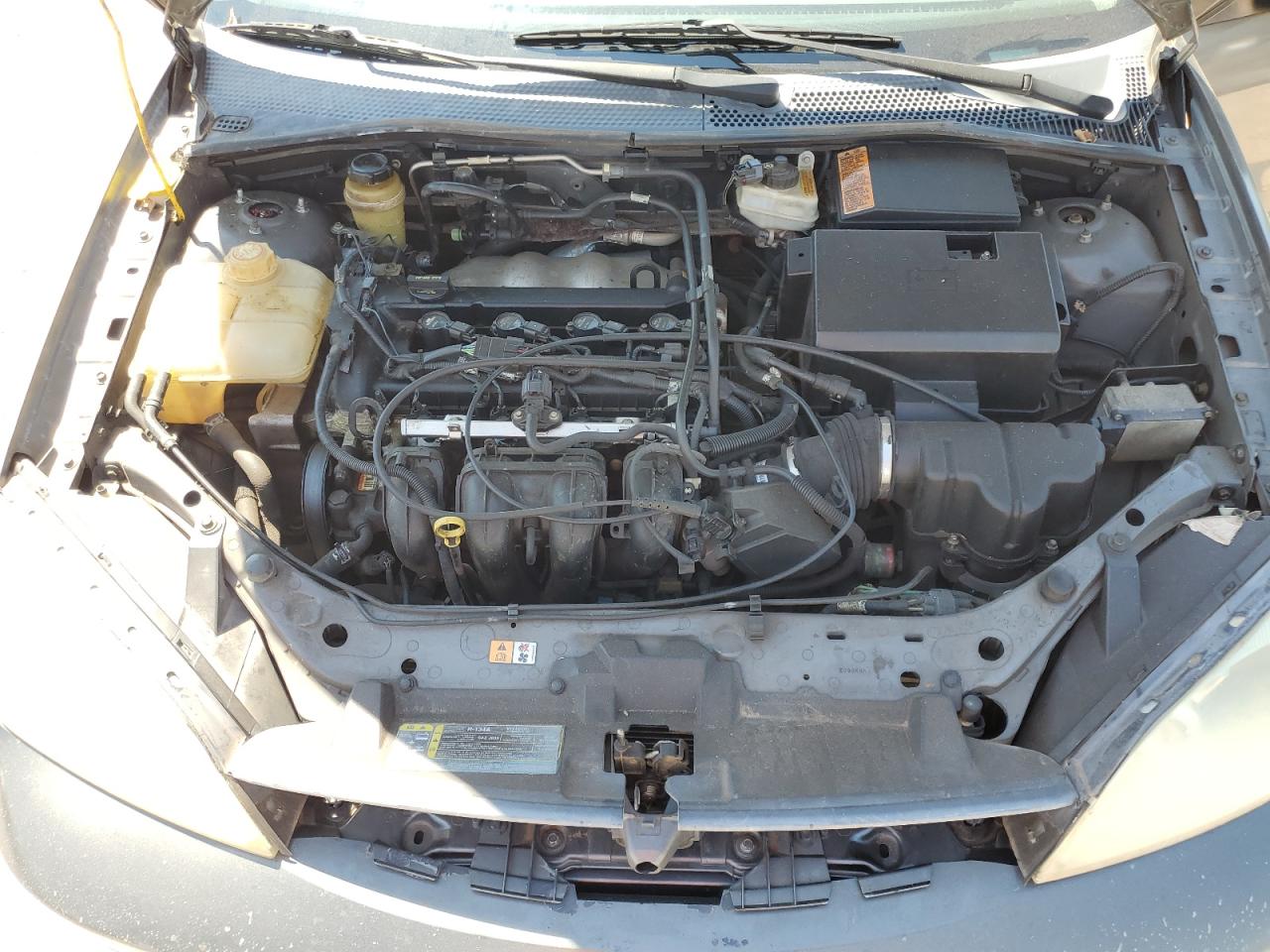 2005 Ford Focus VIN 1FAFP34N35W112850 photo 11