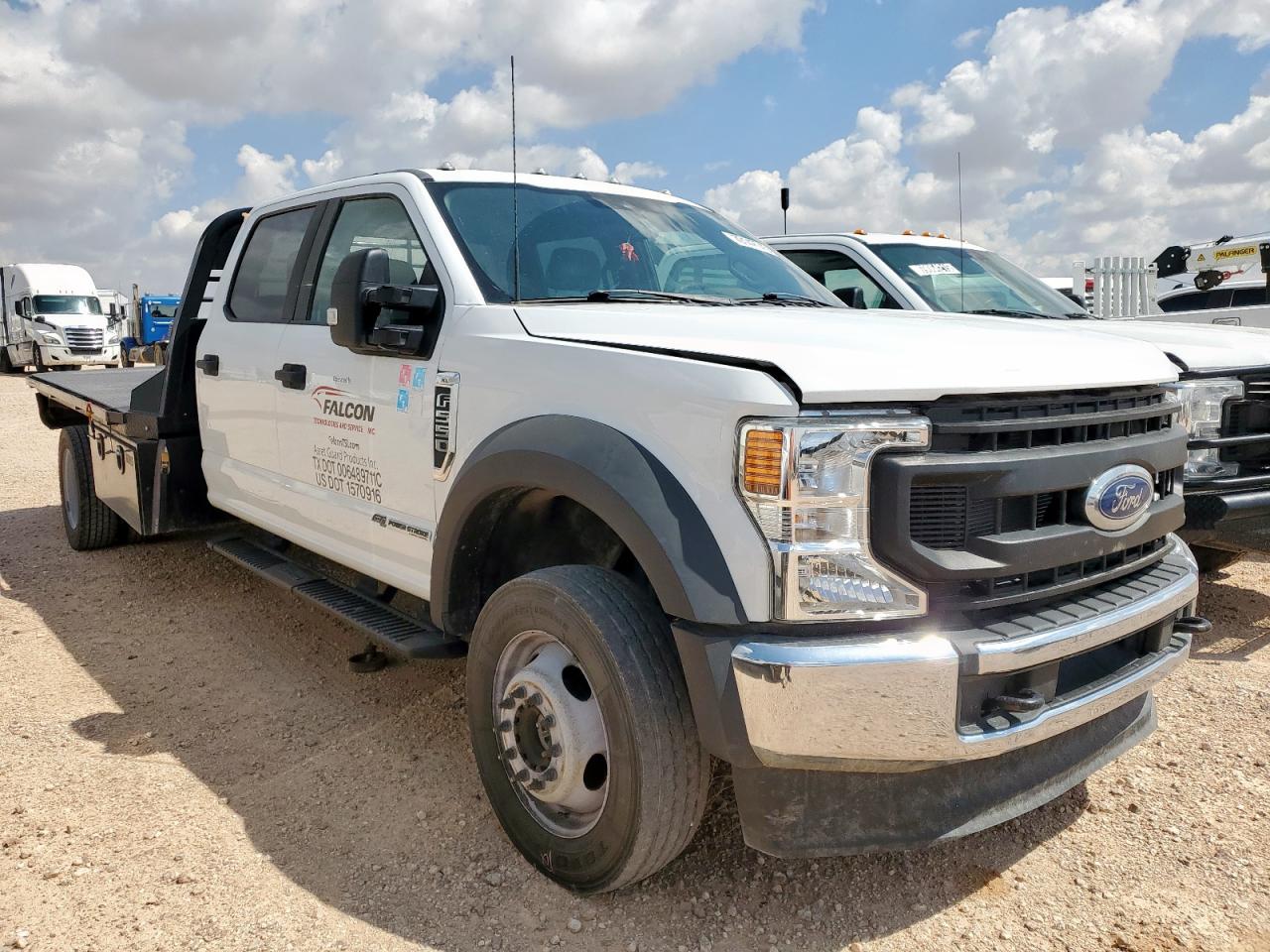 2022 Ford F550 VIN 1FD0W5HT9NED72906 photo 4