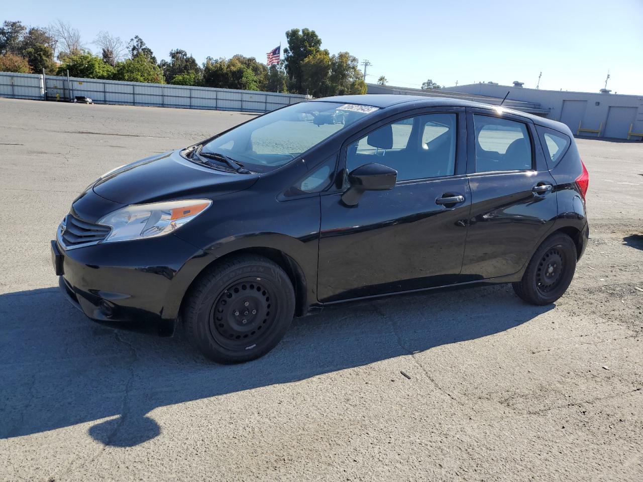 2016 Nissan Versa VIN 3N1CE2CP4GL373965 photo 1