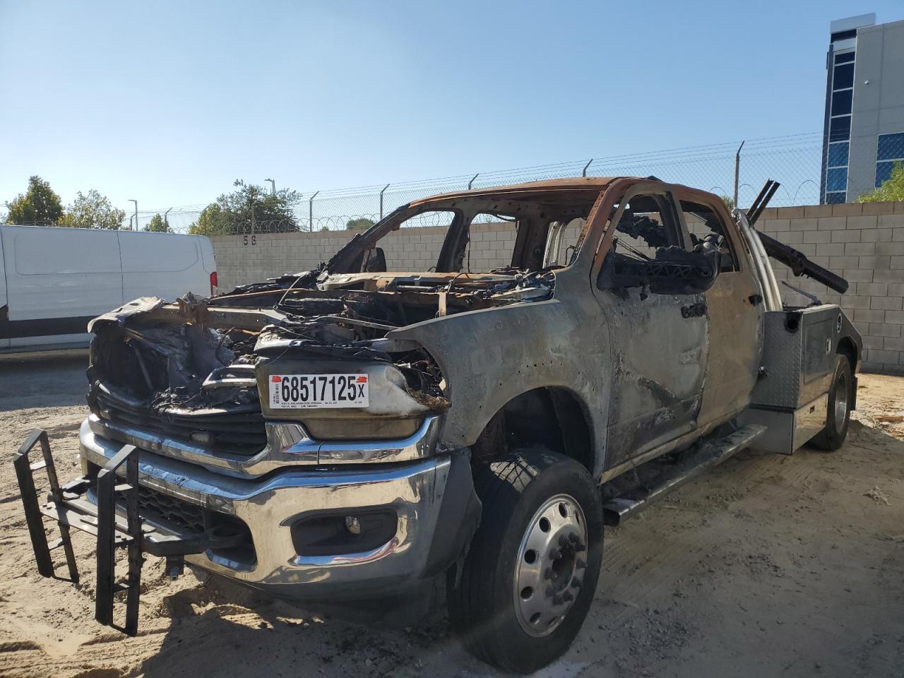 2019 Ram All models VIN 3C7WRNELXKG566801 photo 1