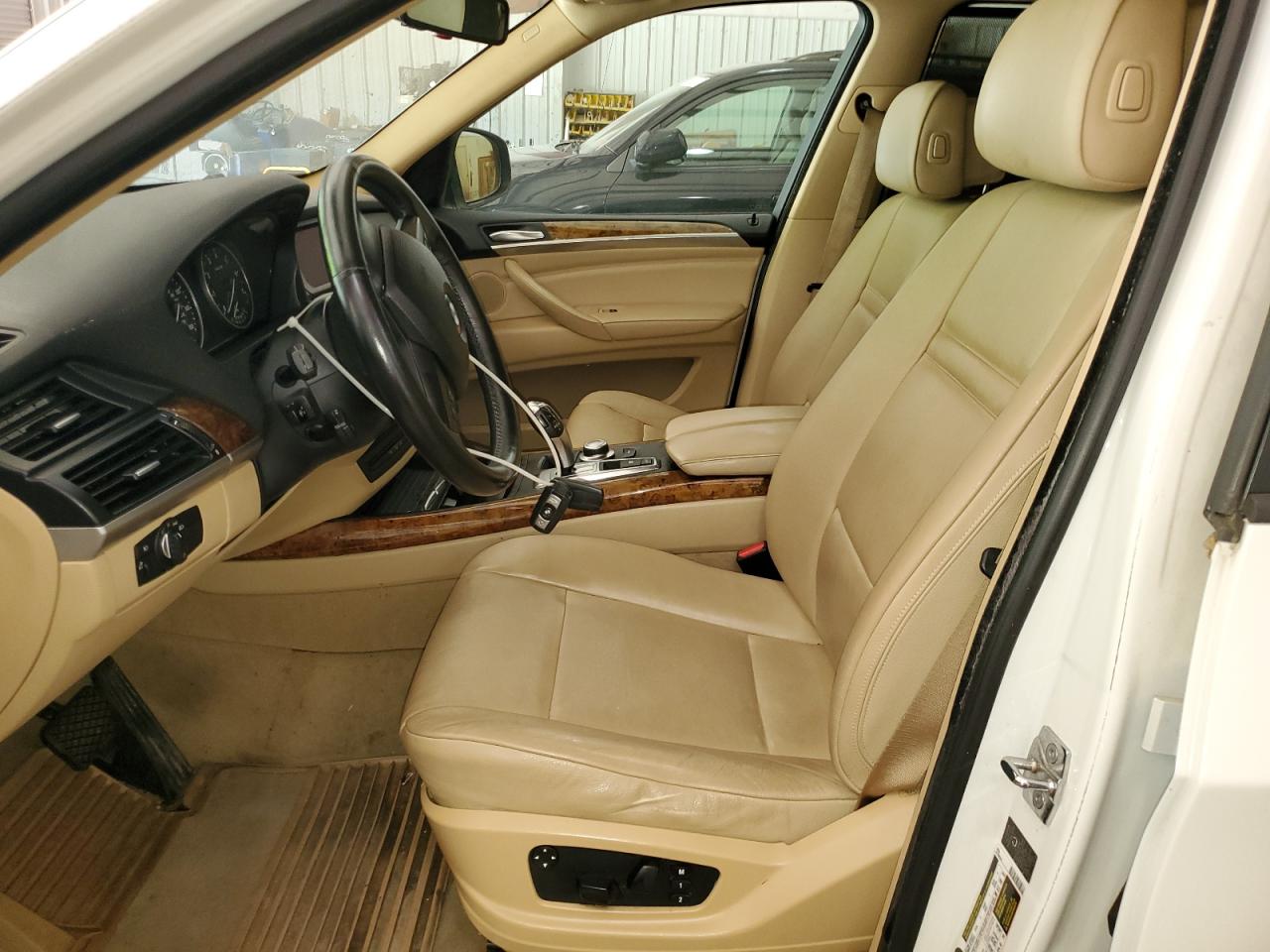 2009 BMW X5 VIN 5UXFE435X9L267750 photo 7