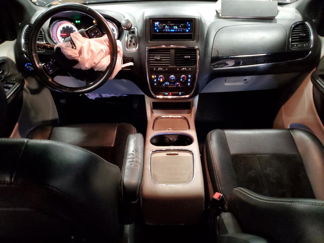 2017 Dodge Caravan VIN 2C4RDGCG2HR581063 photo 8
