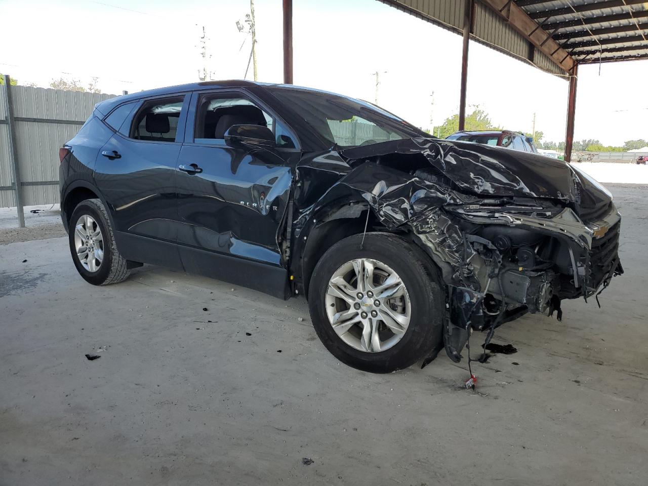 2021 Chevrolet Blazer VIN 3GNKBCRS3MS514472 photo 4