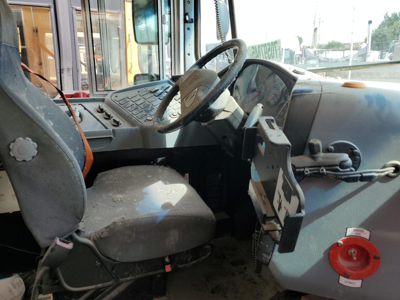 2013 Ic Ce series VIN 4DRBUSKN9DB300949 photo 5