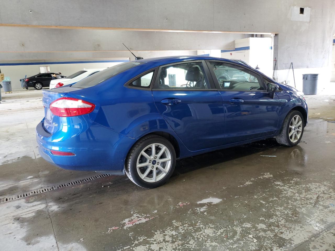 2018 Ford Fiesta VIN 3FADP4BJXJM124422 photo 3