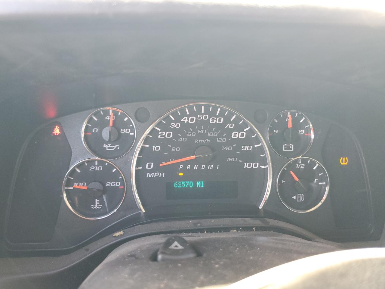 2014 Chevy Express VIN 1GCWGFCB8E1134021 photo 9
