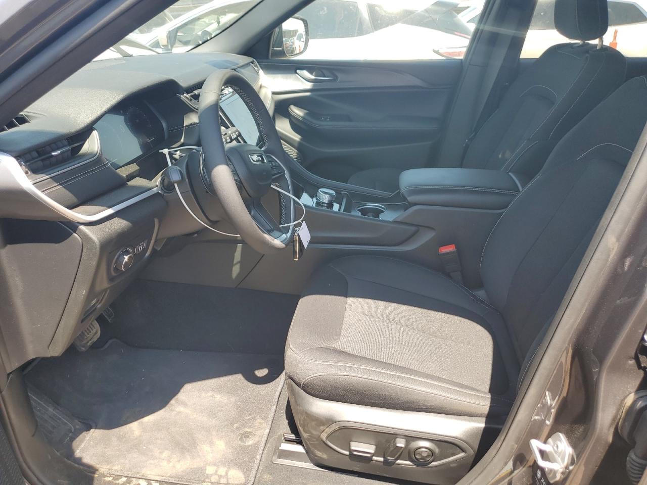 2025 Jeep Grand cher VIN 1C4RJKAG5S8671907 photo 7