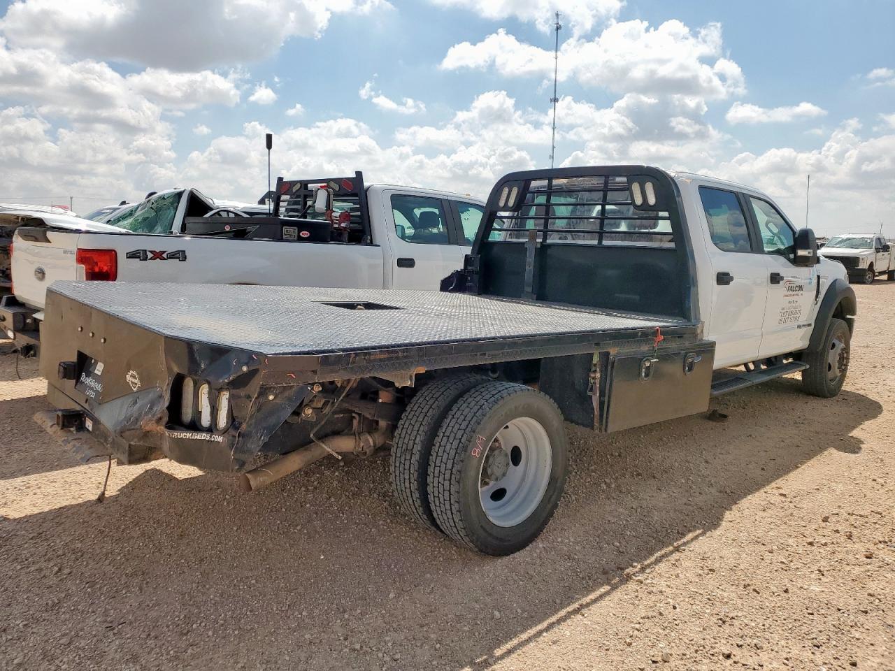 2022 Ford F550 VIN 1FD0W5HT9NED72906 photo 3