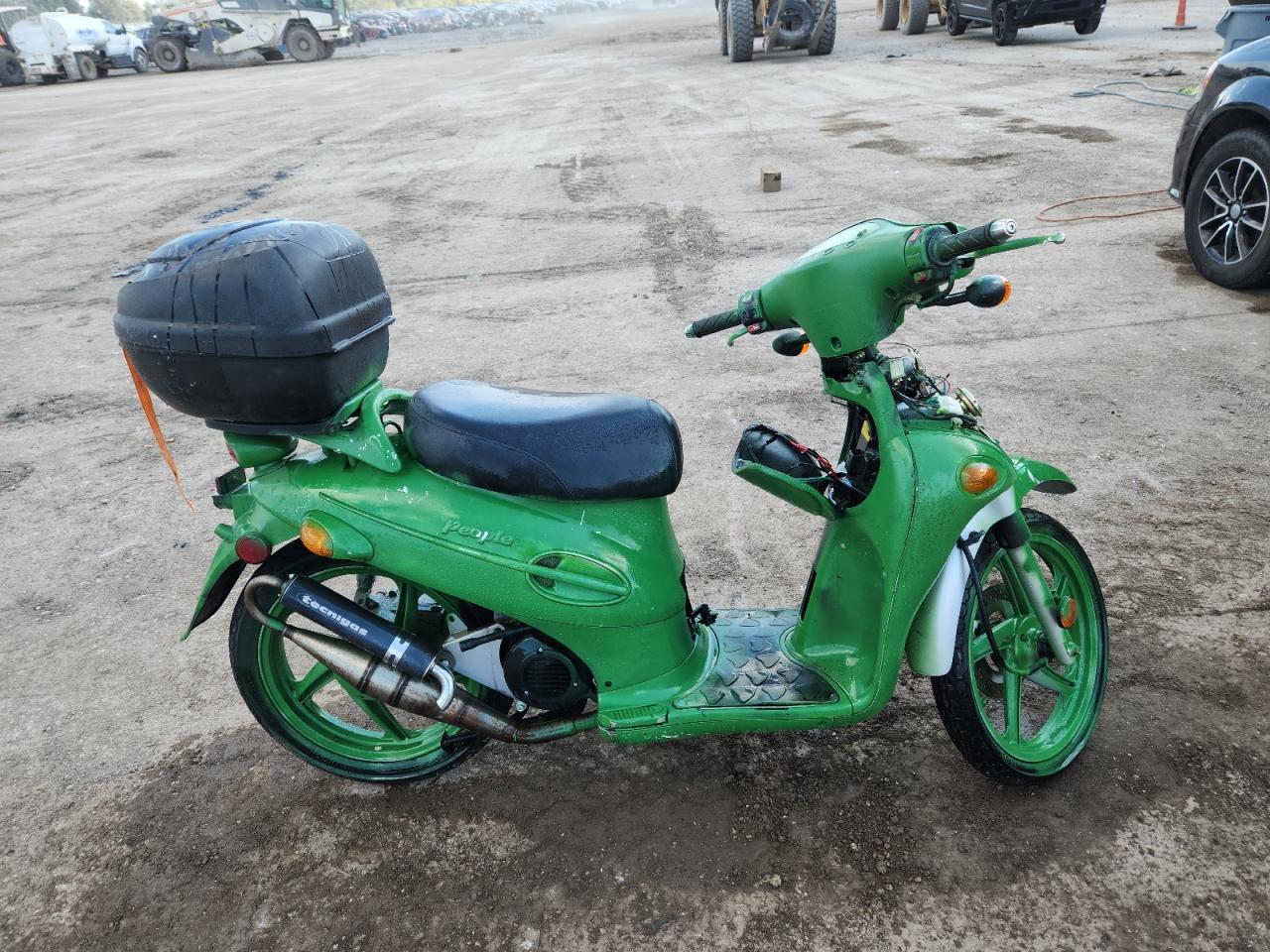 2008 KYMCO Scooter VIN RFBB1A04X8B520286 photo 1