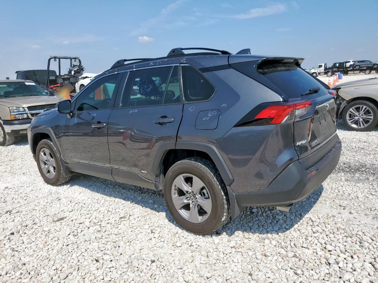 2023 Toyota Rav4 VIN 4T3RWRFV2PU107988 photo 2