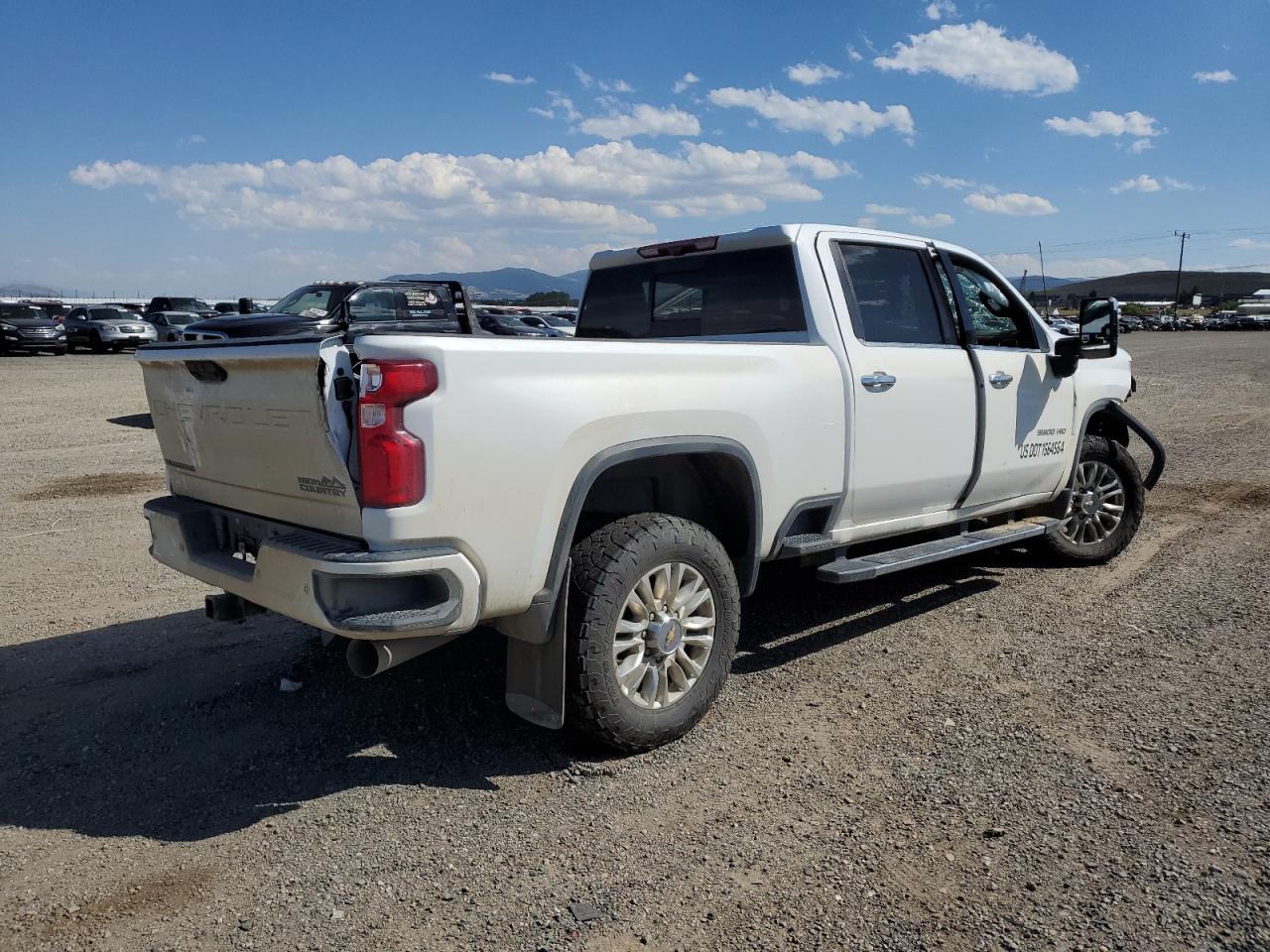 2021 Chevrolet All models VIN 1GC4YVEY4MF217477 photo 3