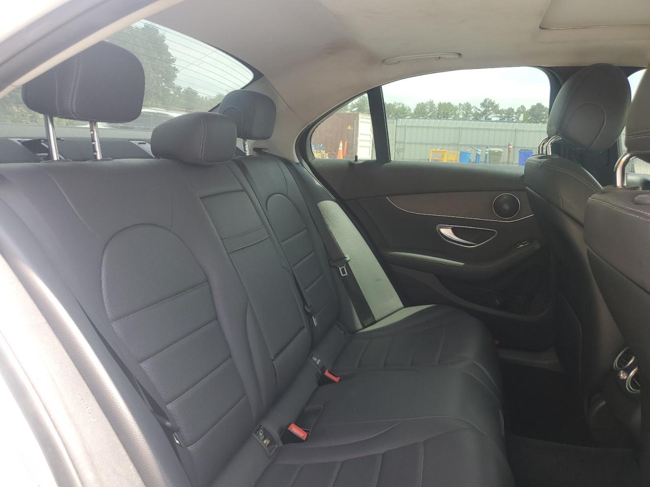 2020 Mercedes-Benz C class VIN WDDWF8DB1LR532057 photo 10