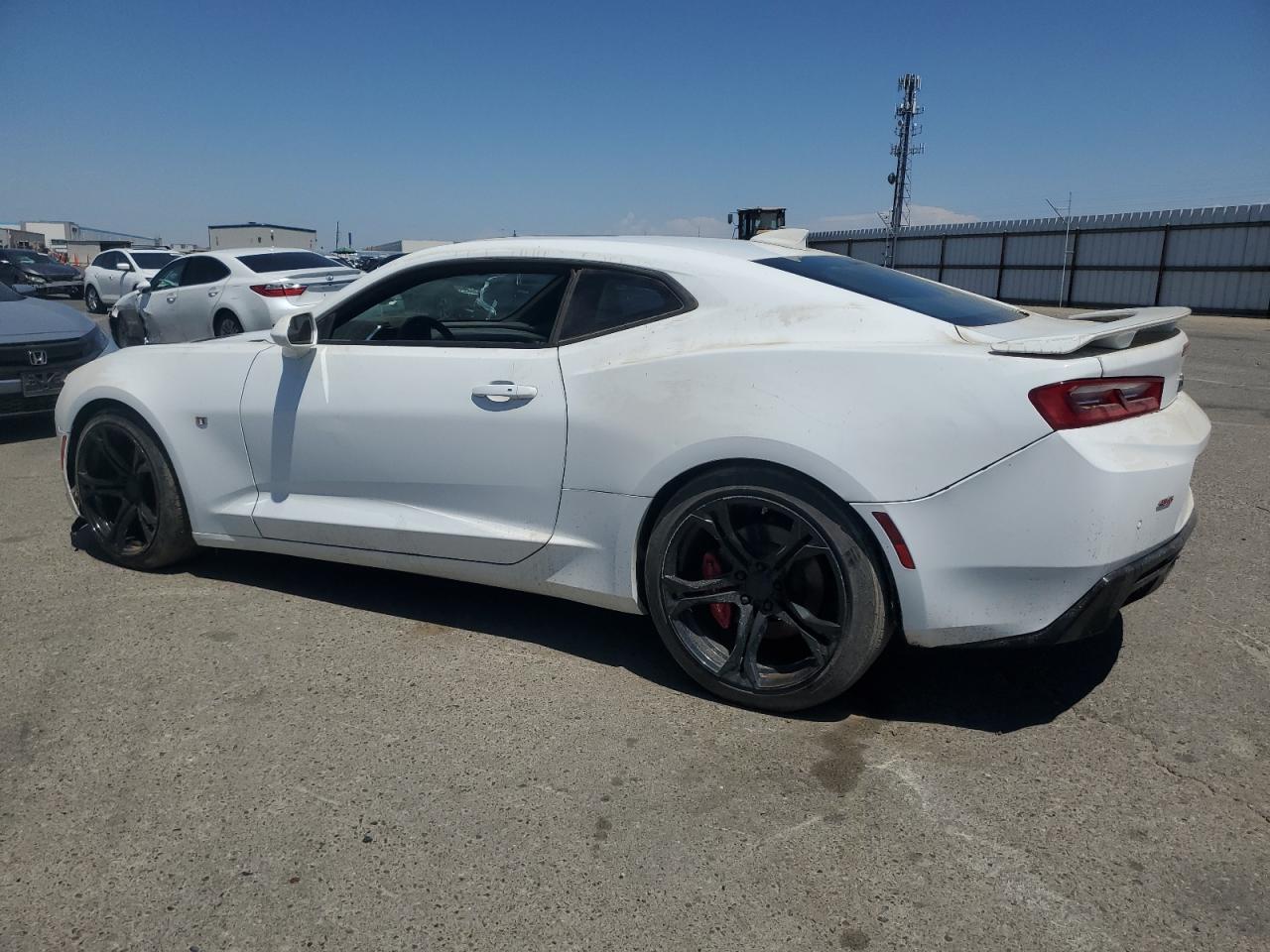 2018 CHEV Camaro VIN 1G1FH1R74J0142693 photo 2
