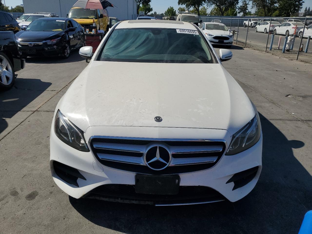 2018 Mercedes E-class VIN WDDZF4JB1JA340143 photo 5