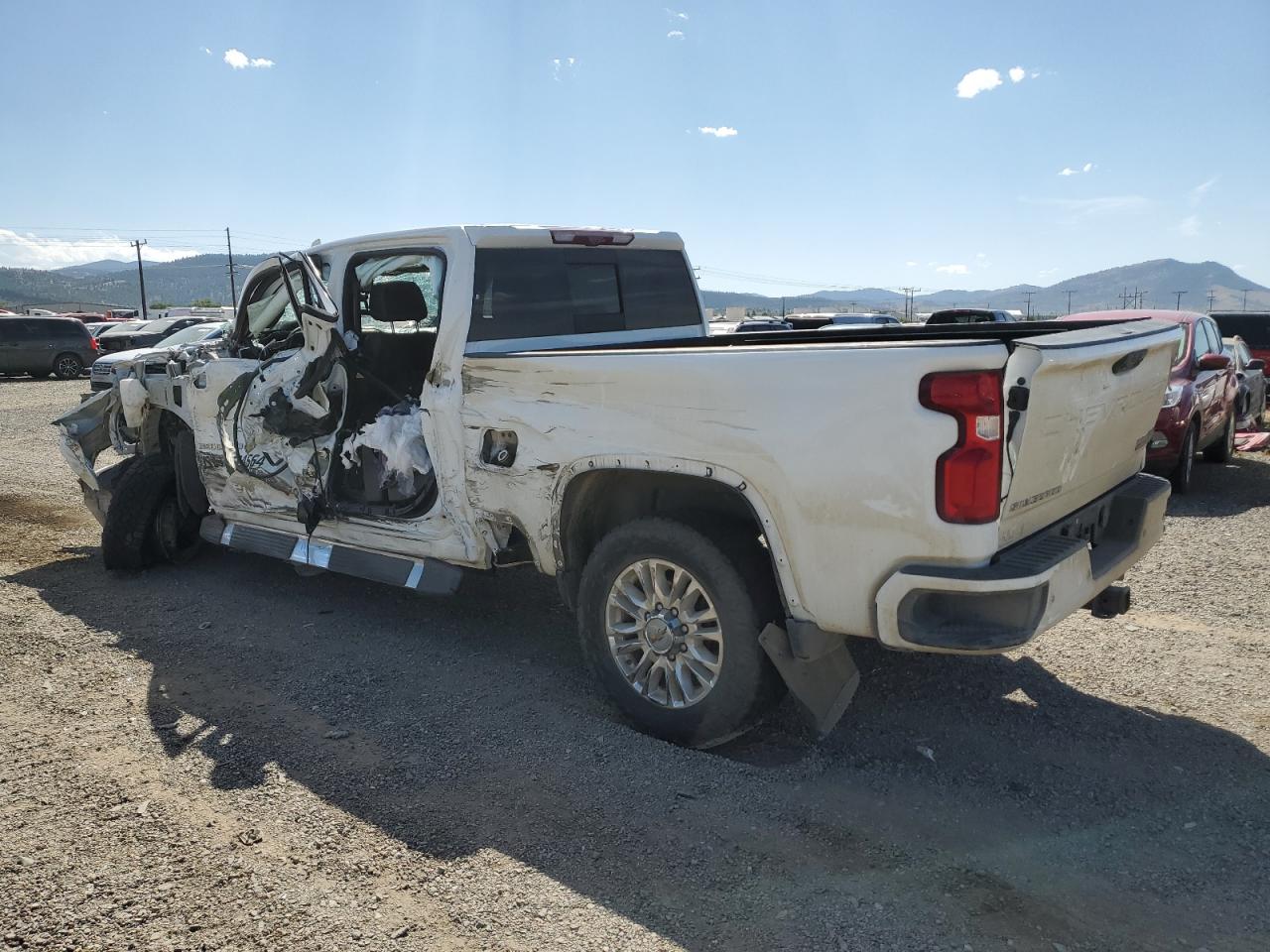 2021 Chevrolet All models VIN 1GC4YVEY4MF217477 photo 2
