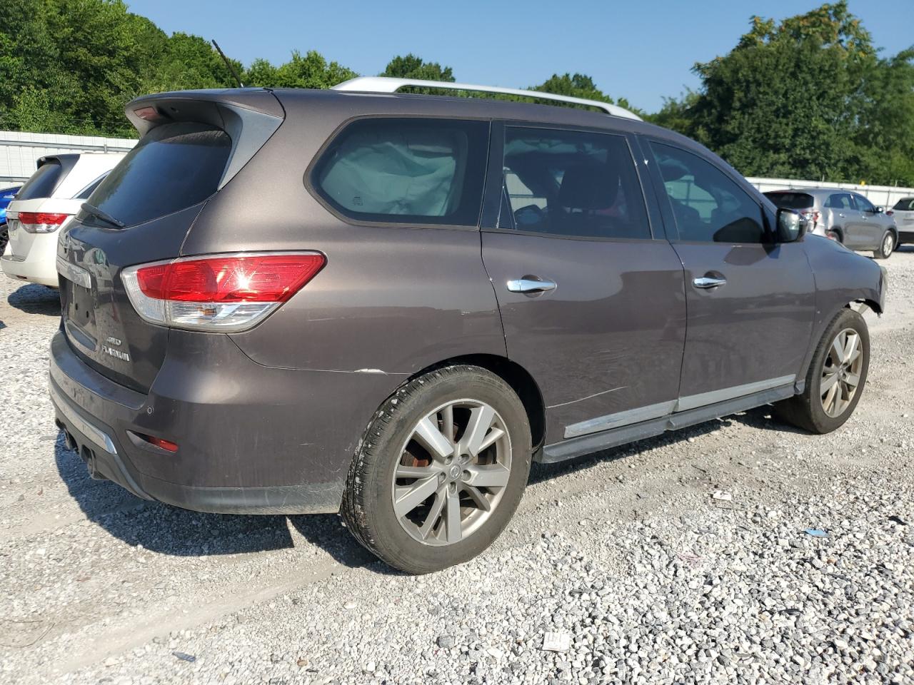 2016 Niss Pathfinder VIN 5N1AR2MM2GC614491 photo 3