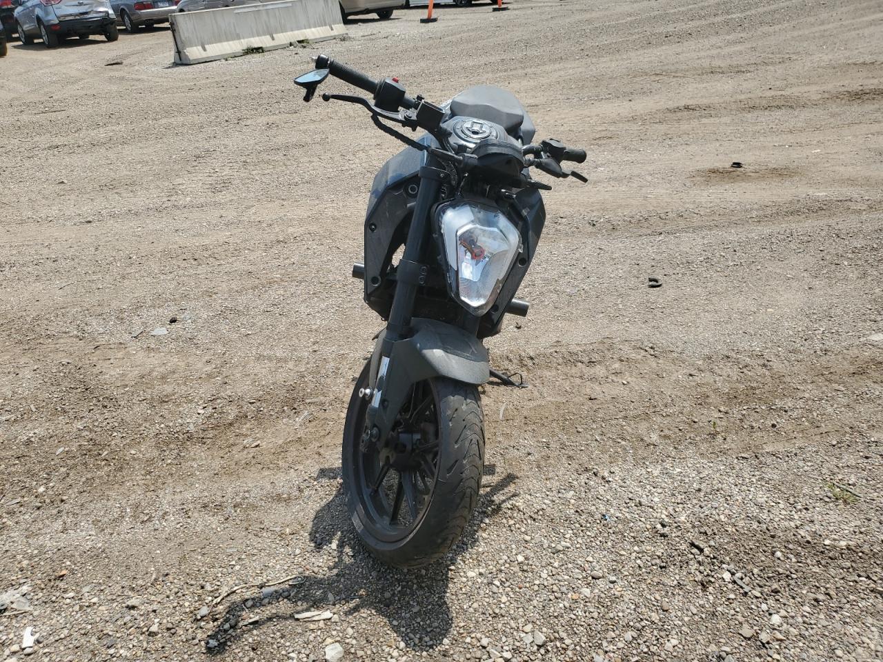 2023 Ktm 200 duke VIN MD2JPC409PC020973 photo 2