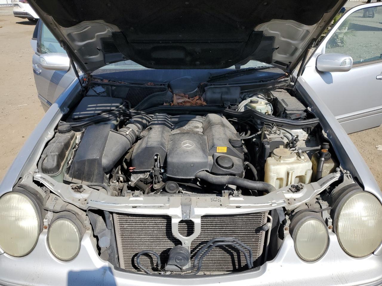 2001 Mercedes-Benz E-class VIN WDBJH65J01B276815 photo 11