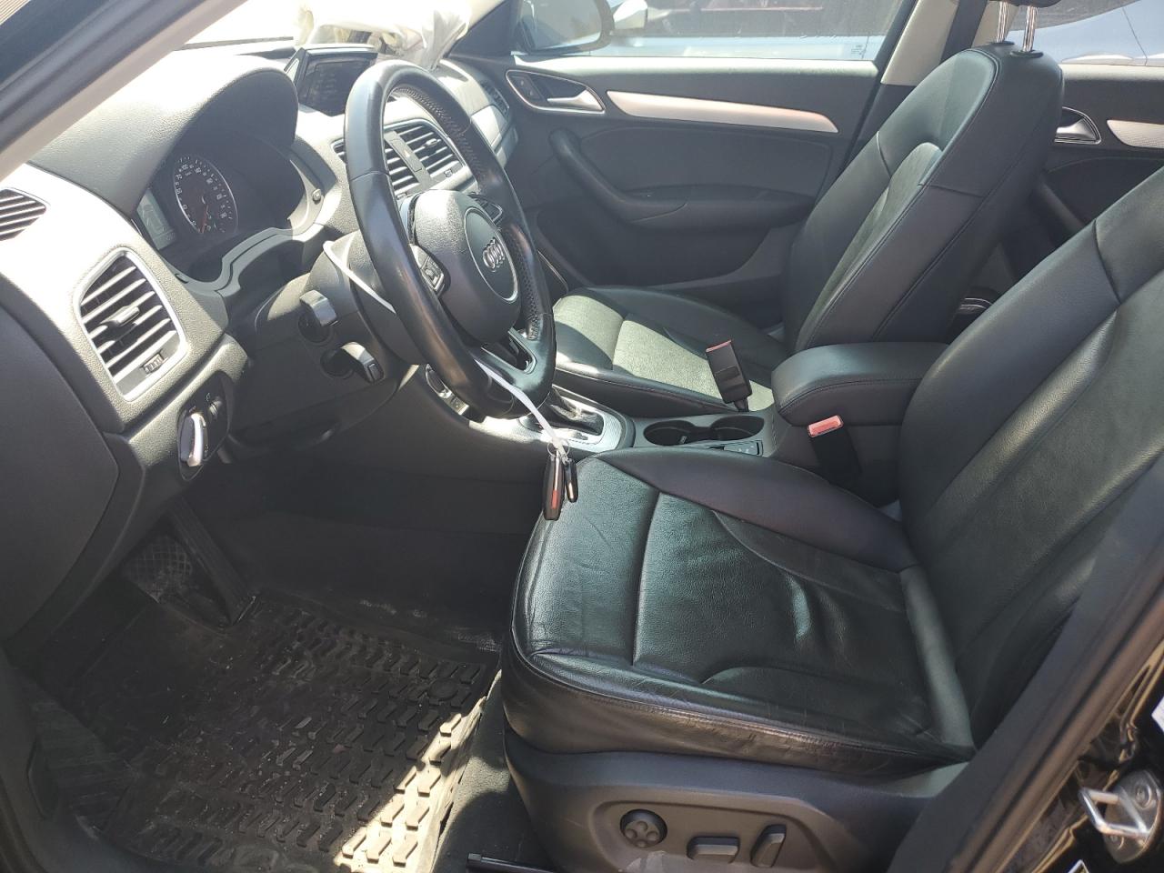 2015 AUDI Q3 VIN WA1GFEFS7FR010722 photo 7