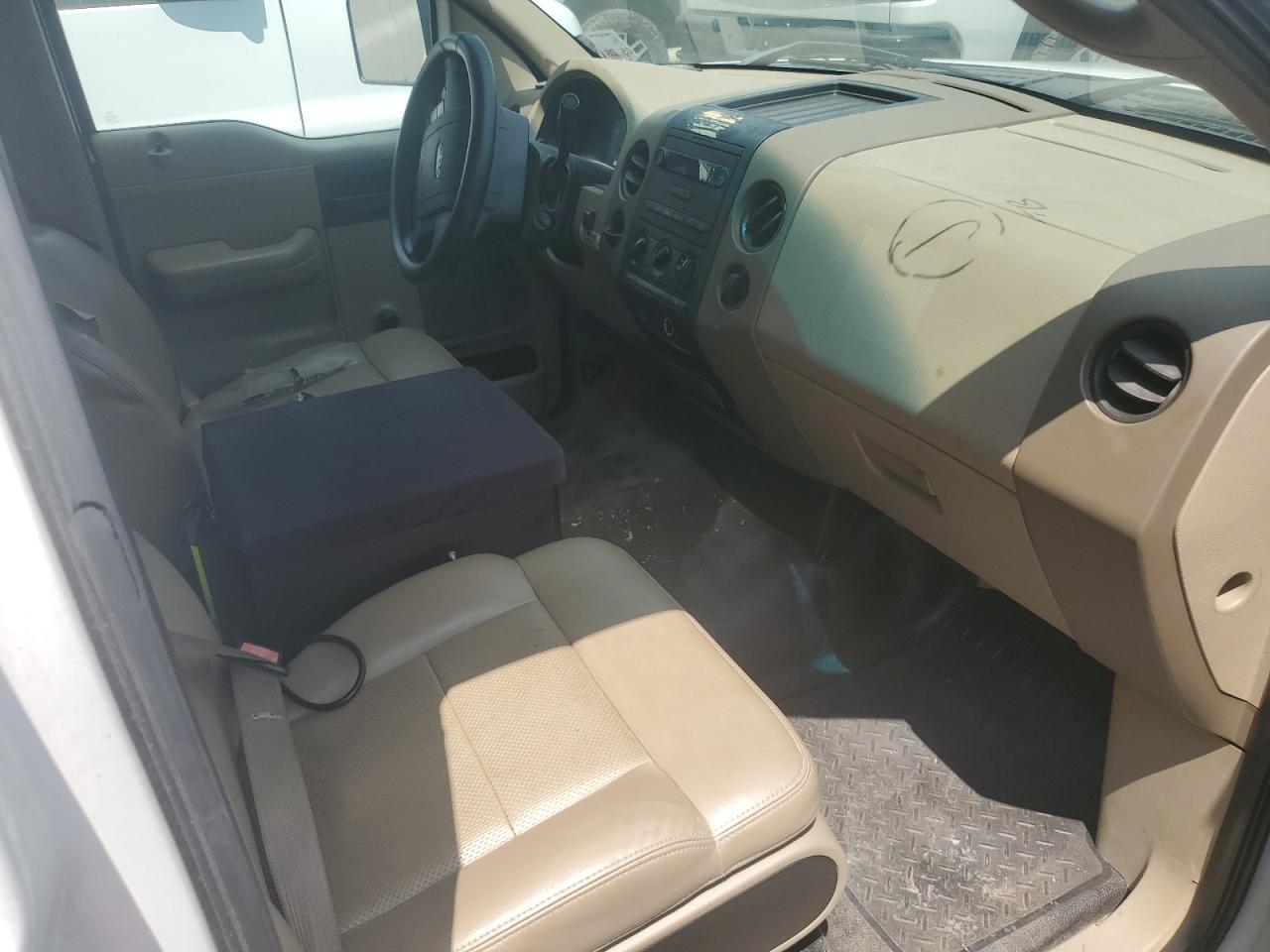 2008 Ford F150 VIN 1FTRF12218KD78399 photo 8