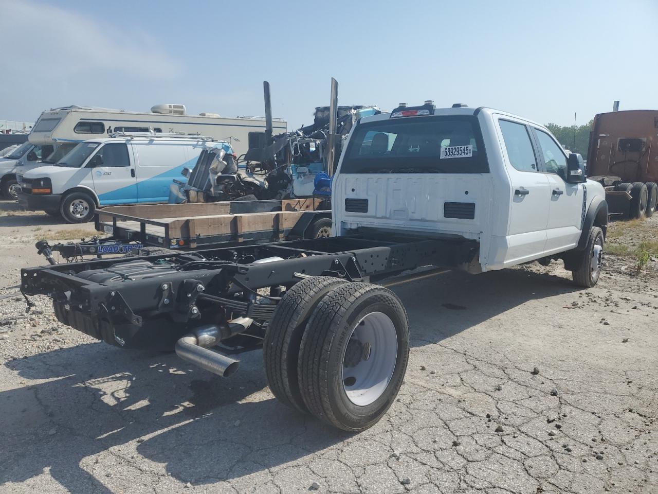 2024 Ford F550 VIN 1FD0W5HN8REF09471 photo 3