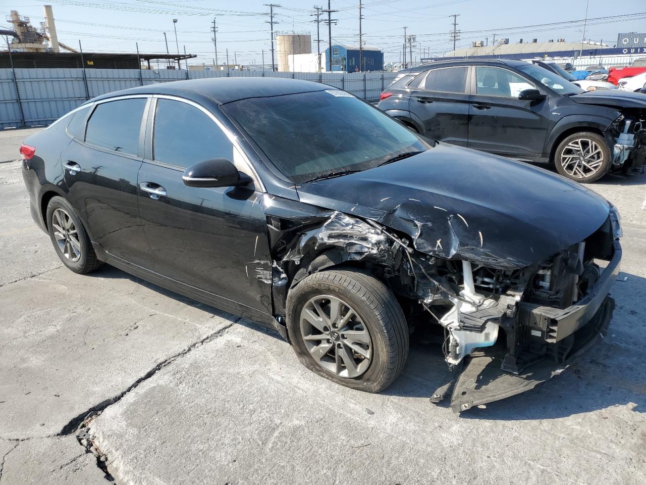 2018 Kia Optima VIN 5XXGT4L10JG213273 photo 4