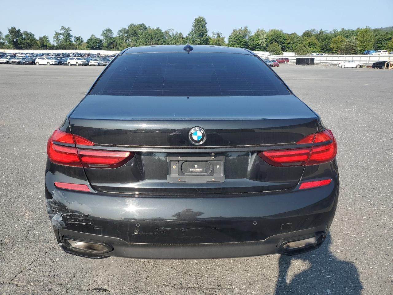 2019 BMW 7 series VIN WBA7E4C50KGV28708 photo 6