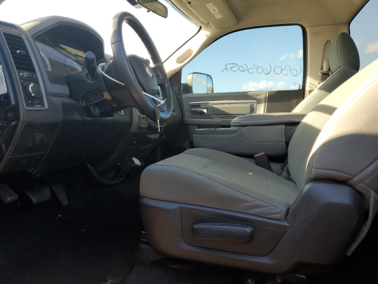 2018 Ram All models VIN 3C63R3AJ1JG132166 photo 7